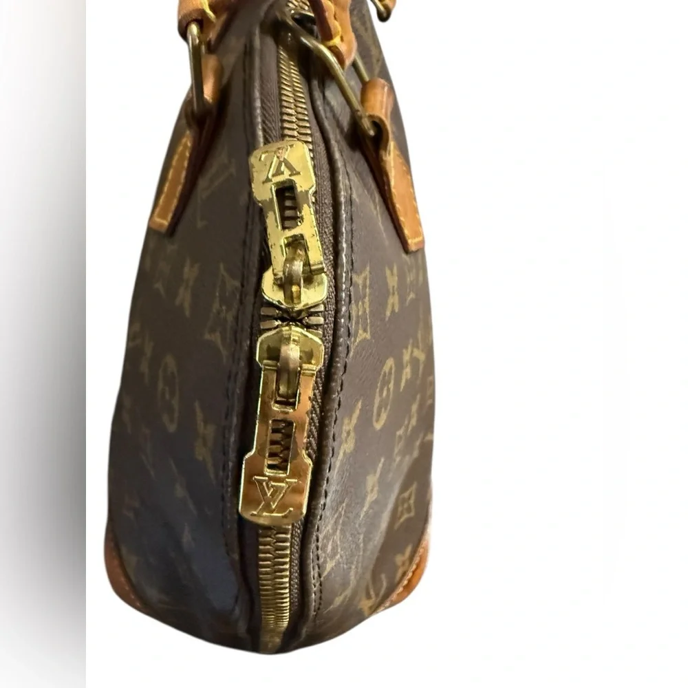 Louis Vuitton Alma Monogram Canvas Top Handle Vintage with D rings-see callouts